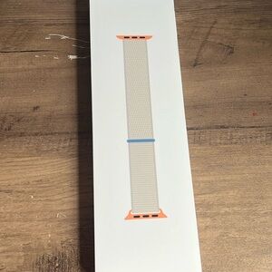 NWT Apple Watch 41mm Starlight Sport Loop